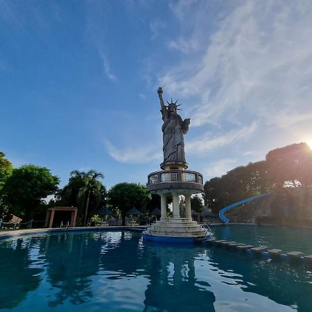 Libertyland Waterpark Resort Dau Eksteriør bilde