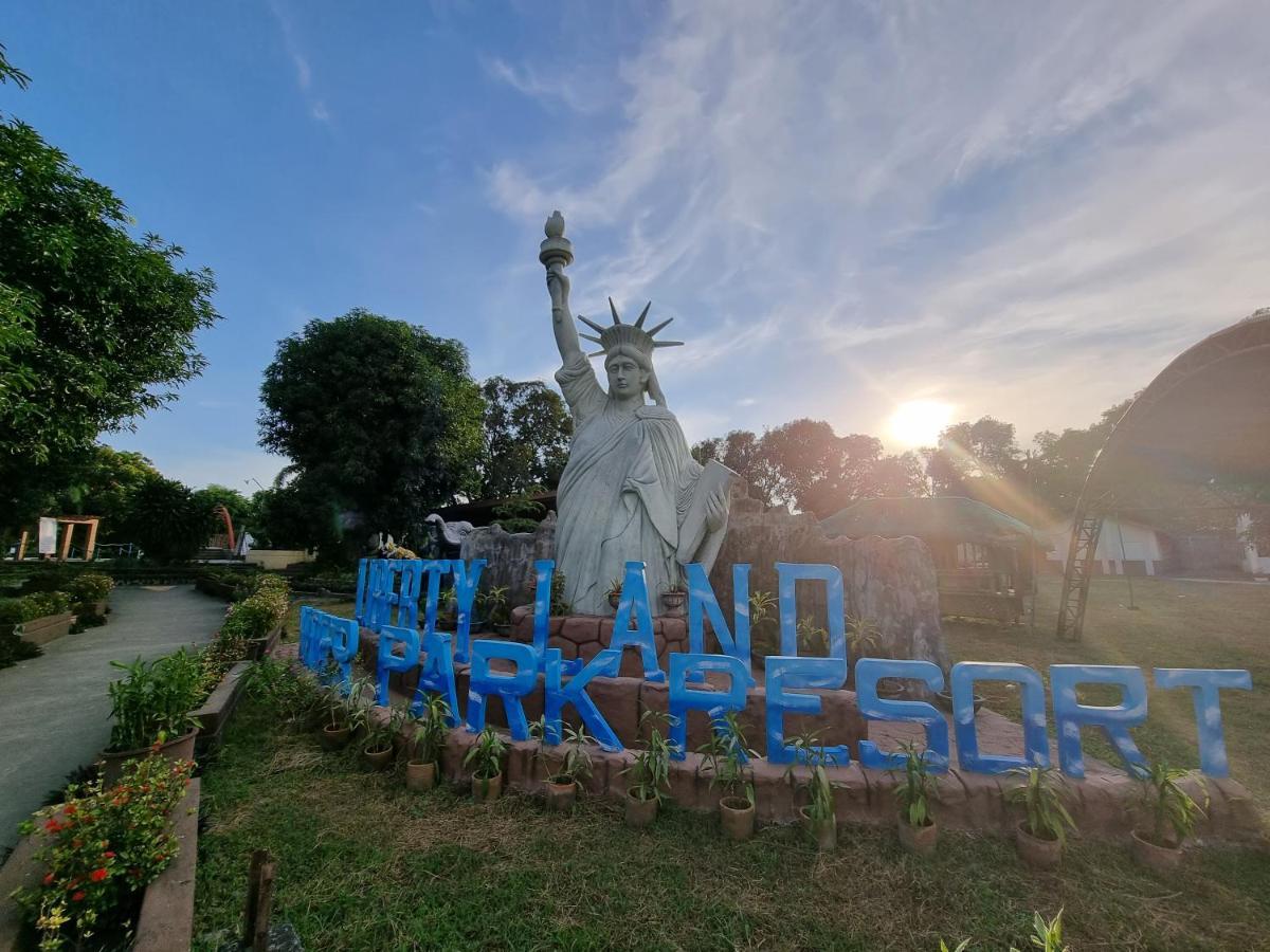 Libertyland Waterpark Resort Dau Eksteriør bilde
